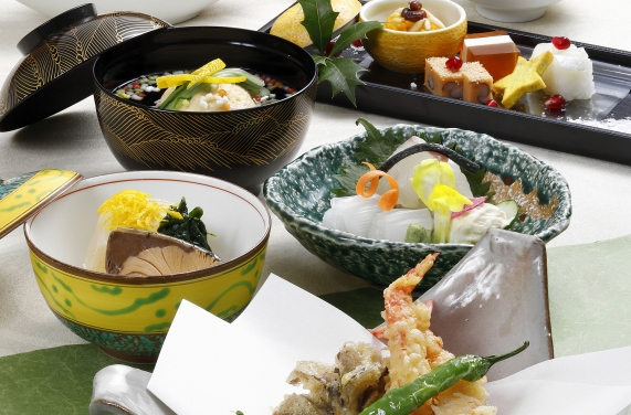 京懐石「美濃吉」心斎橋御堂筋店