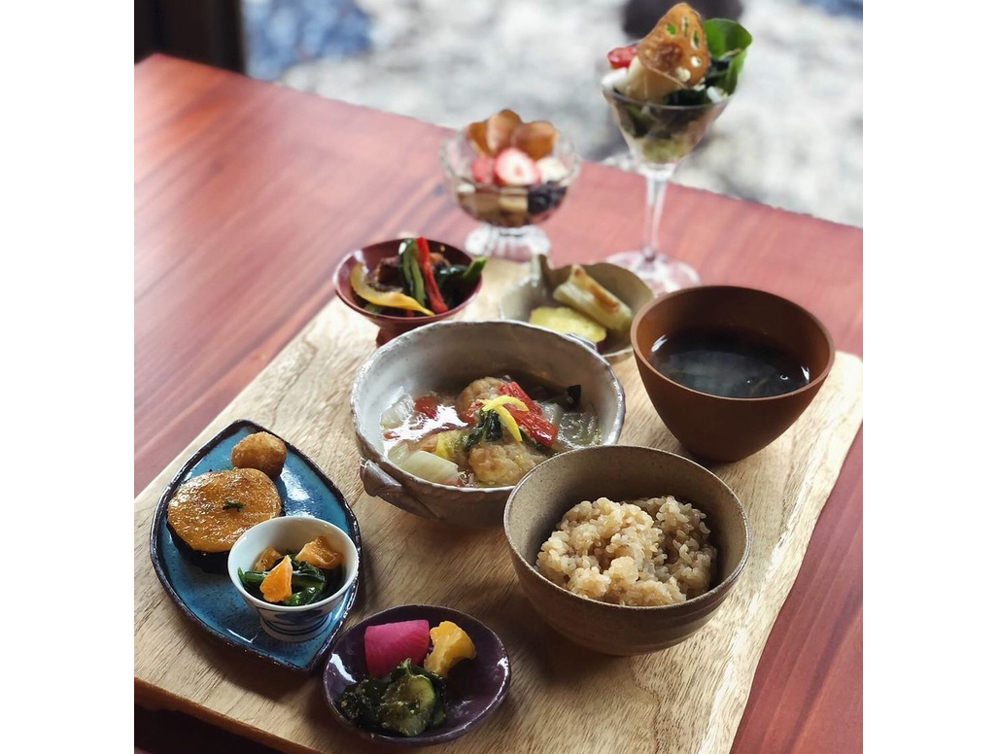 昼食（イメージ）