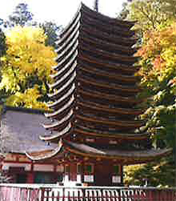 談山神社 十三重塔（重文）