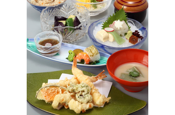 京懐石「美濃吉」心斎橋御堂筋店
