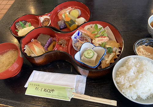 昼食